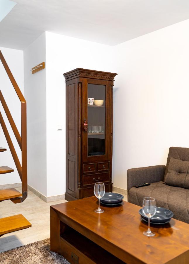 Gav Cerrillo Apartment รอนดา ภายนอก รูปภาพ
